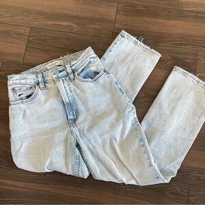 Abercrombie Jeans - Ankle Straight Ultra High Rise - Size 25/0